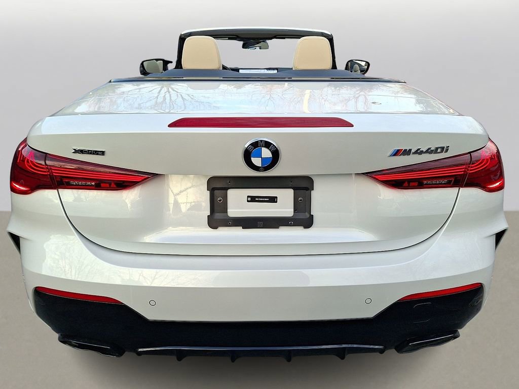 Certified 2025 BMW 440i xDrive Convertible w/ Premium Package image 5