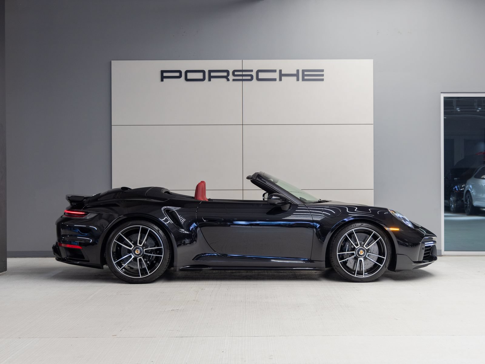Certified 2025 Porsche 911 Turbo S AWD/4WD image 10