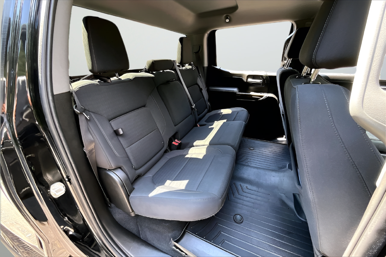 Used 2021 Chevrolet Silverado 1500 RST w/ Rally Edition RWD image 22