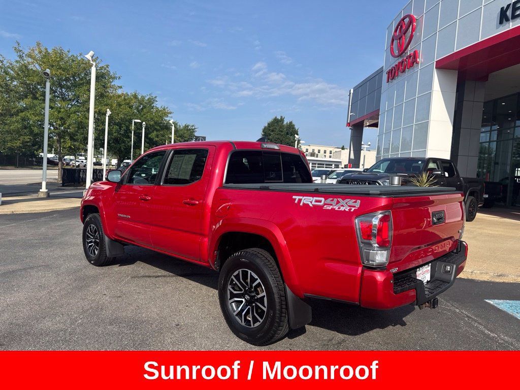 Used 2020 Toyota Tacoma TRD Sport w/ TRD Premium Sport Package AWD/4WD image 5