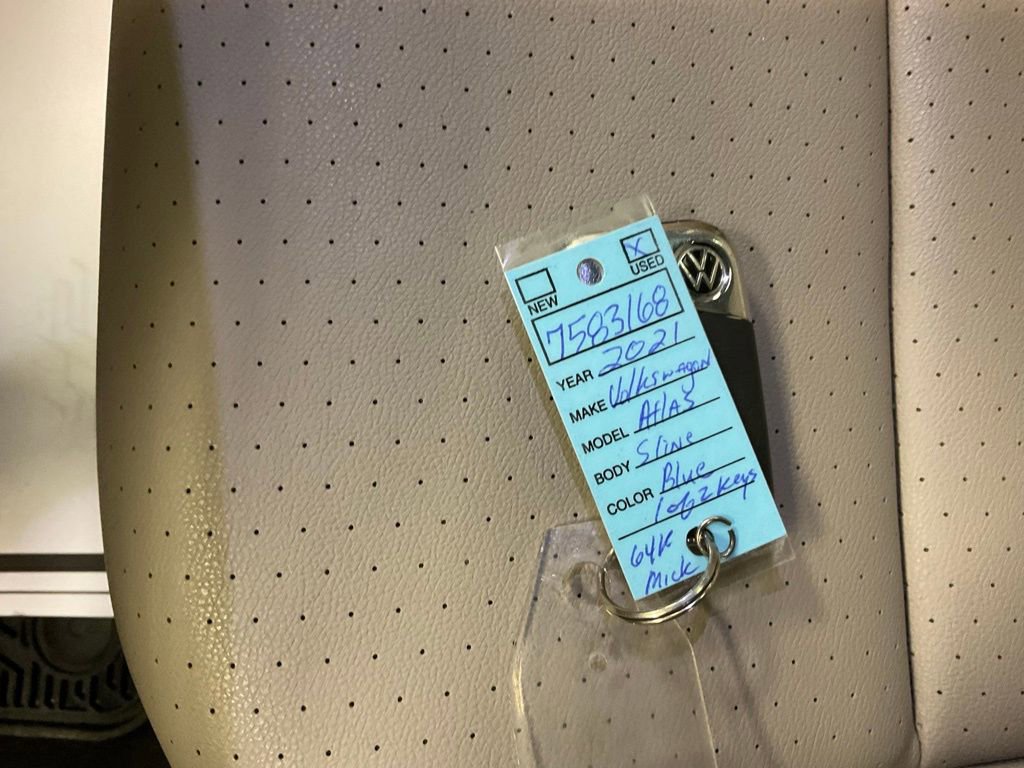 Used 2021 Volkswagen Atlas SE image 24