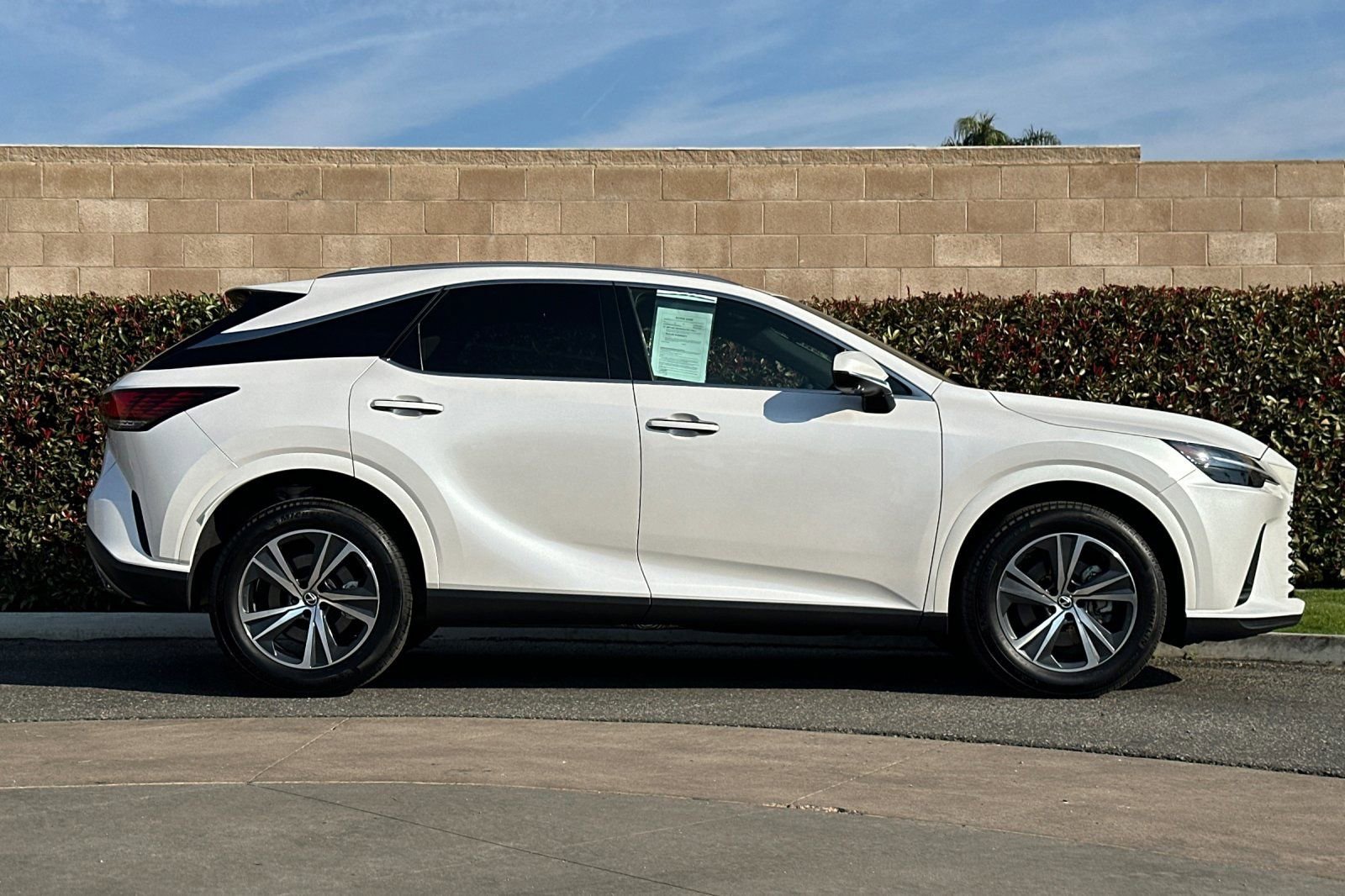 Certified 2024 Lexus RX 350 Premium w/ Convenience Package image 3