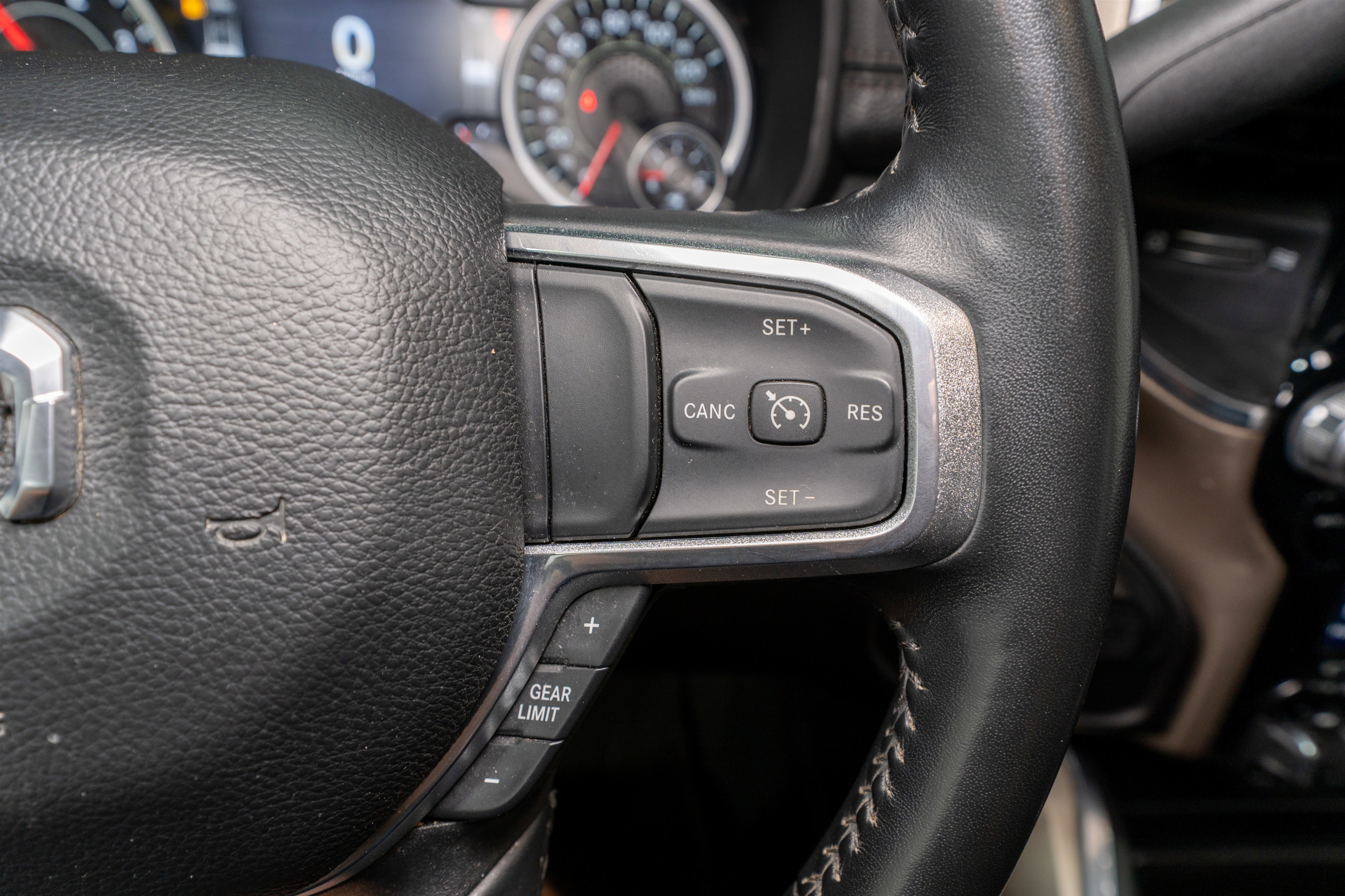 Used 2023 RAM 2500 Laramie AWD/4WD image 27