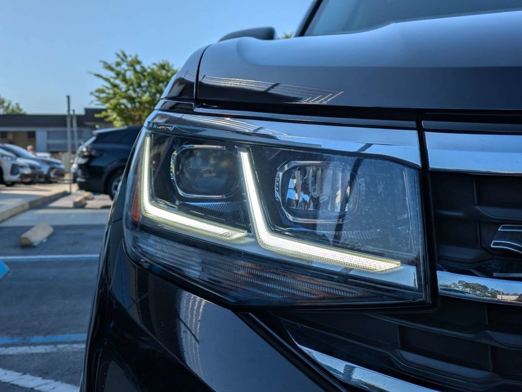 Used 2022 Volkswagen Atlas SEL Premium AWD/4WD image 10