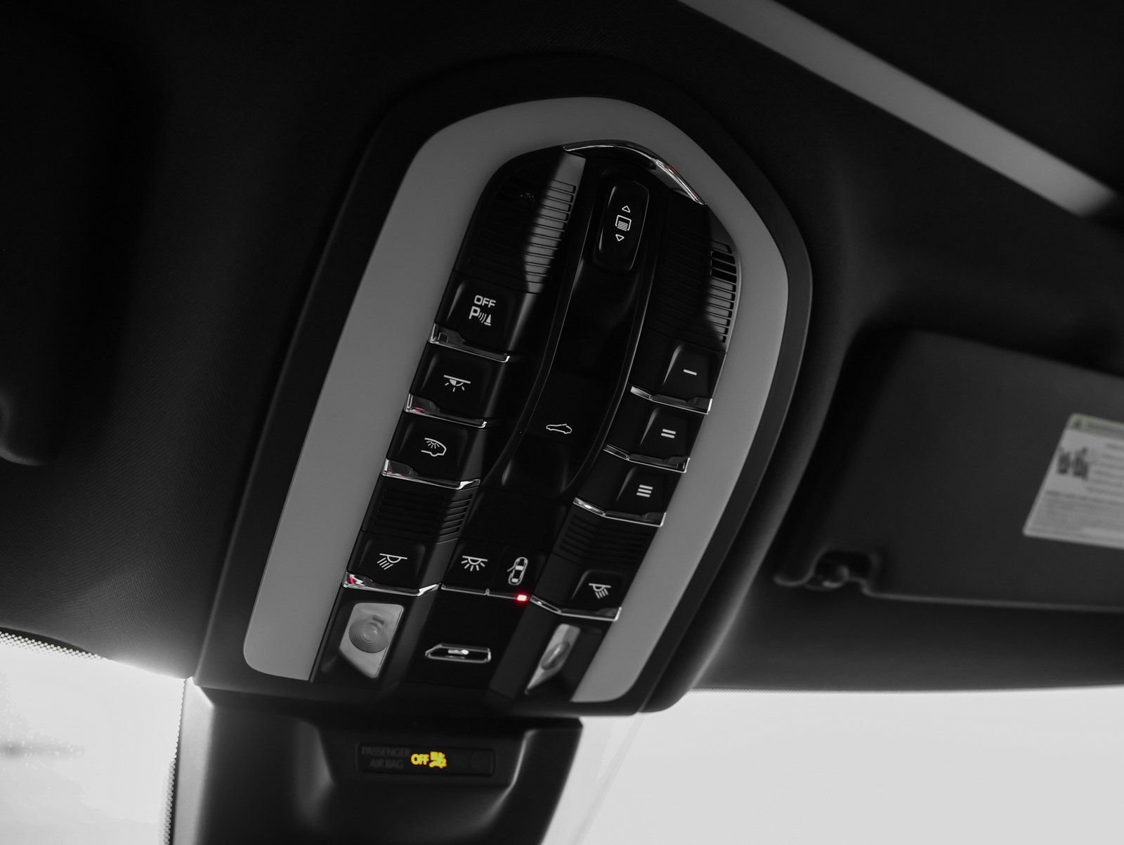 New 2026 Porsche Macan Turbo image 45