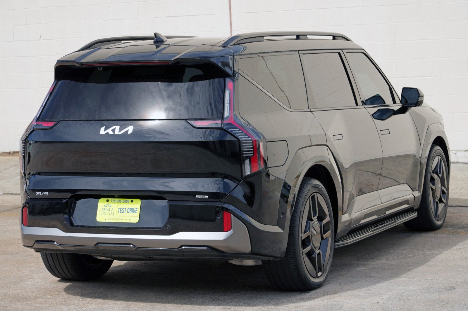 Used 2025 Kia EV9 GT-Line AWD/4WD image 57