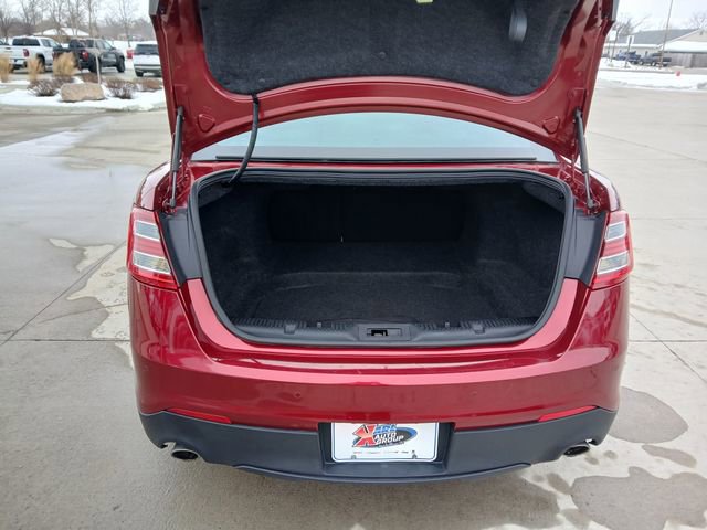 Used 2017 Ford Taurus SEL image 18