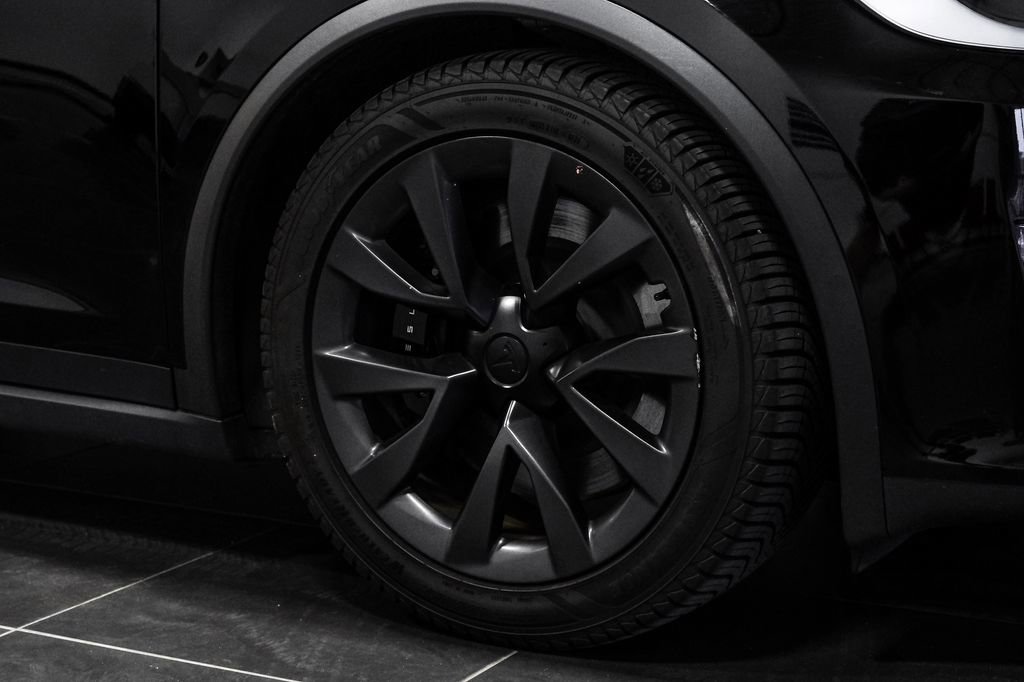 Used 2023 Tesla Model X image 63