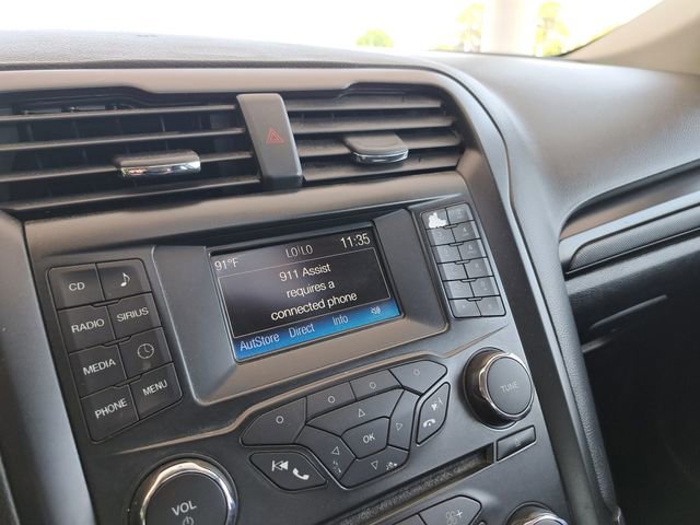 Used 2018 Ford Fusion SE w/ Equipment Group 601A FWD image 10