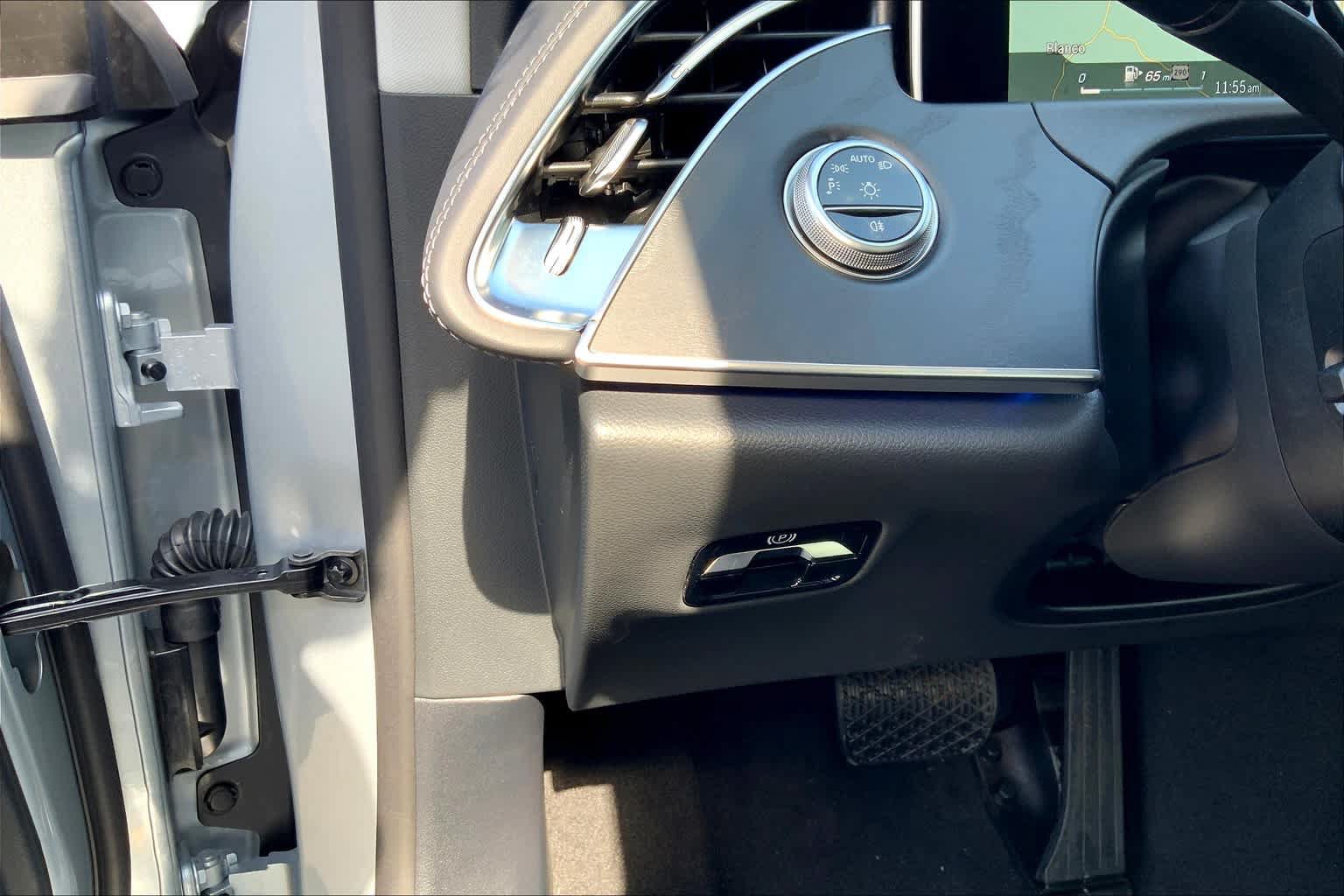 Used 2025 Mercedes-Benz E 350 4MATIC Sedan image 12