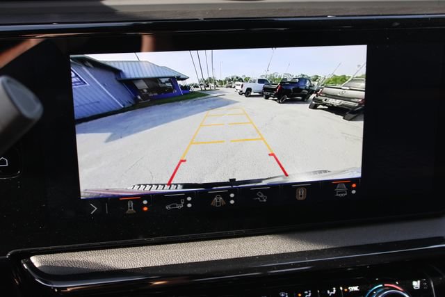 Used 2025 GMC Sierra 2500 AT4 w/ AT4 Premium Plus Package AWD/4WD image 26