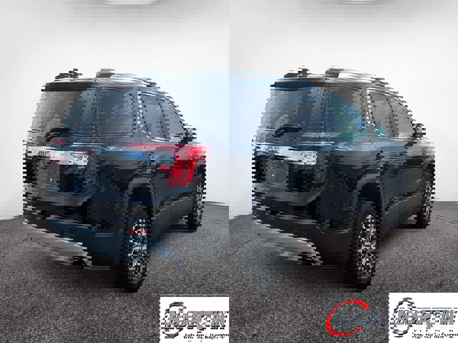 Used 2023 GMC Acadia SLT image 5