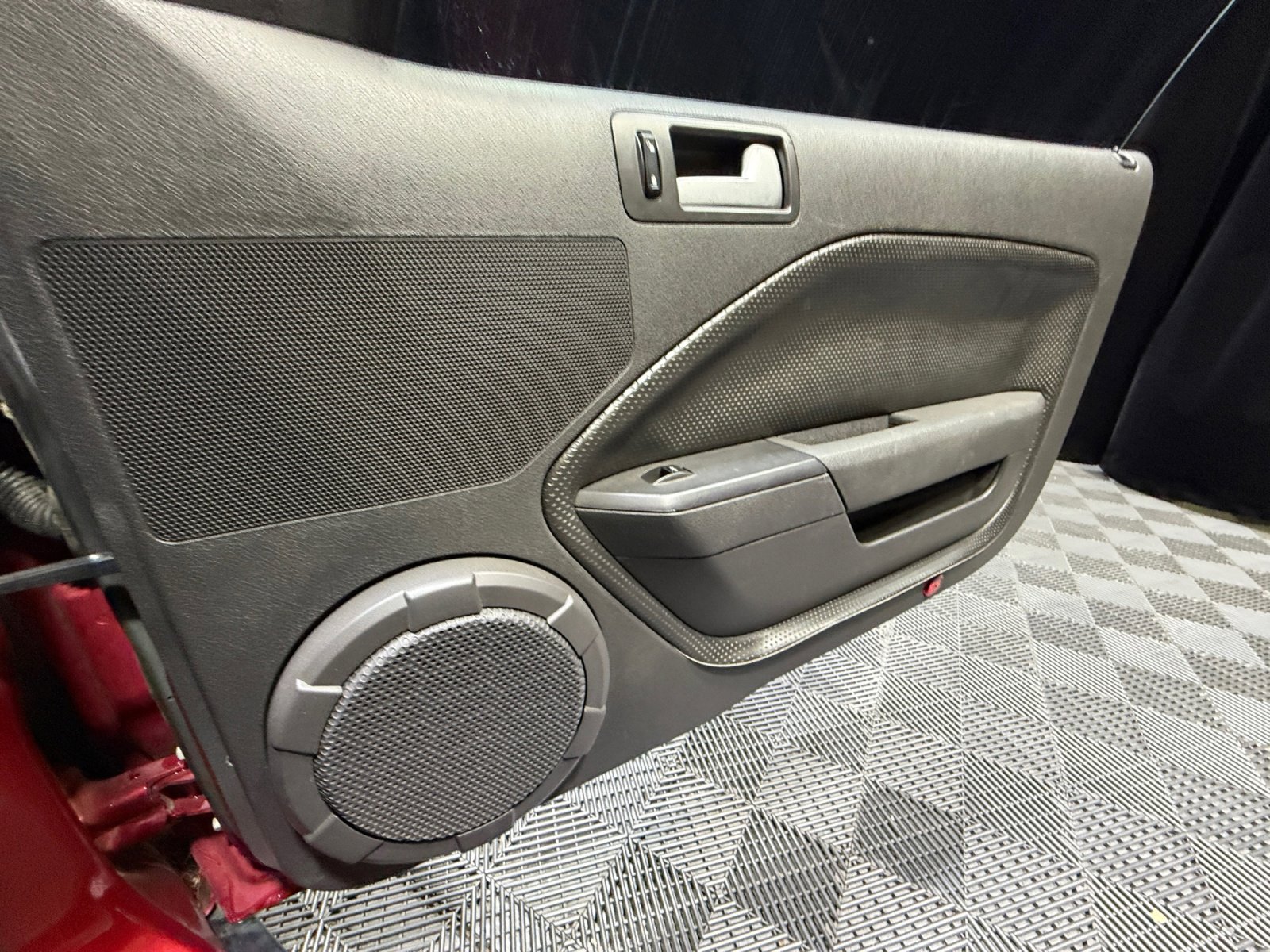 Used 2007 Ford Mustang Premium RWD image 16