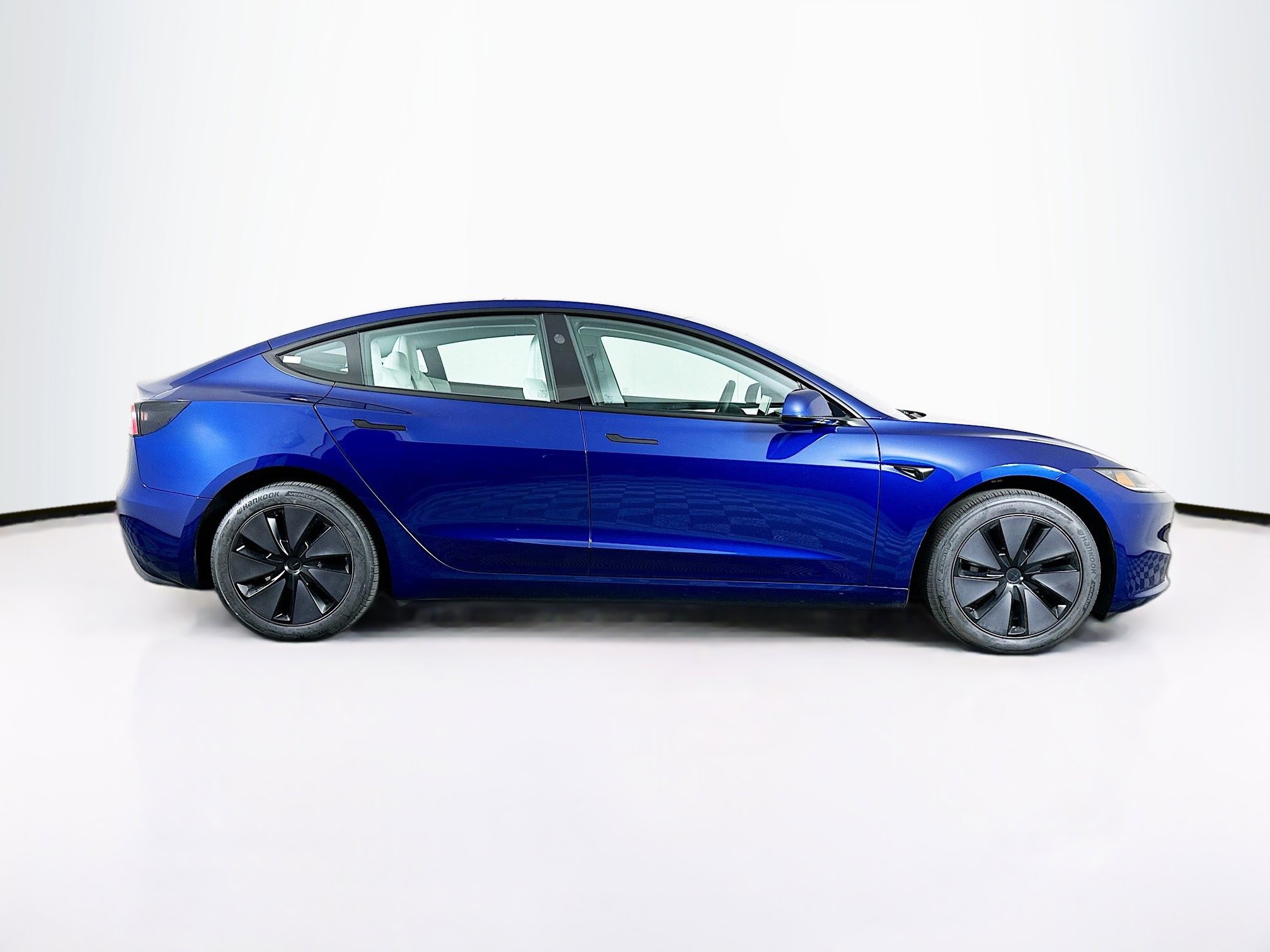 Used 2025 Tesla Model 3 Long Range RWD image 10