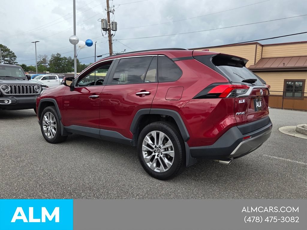 Used 2024 Toyota RAV4 Limited FWD image 9
