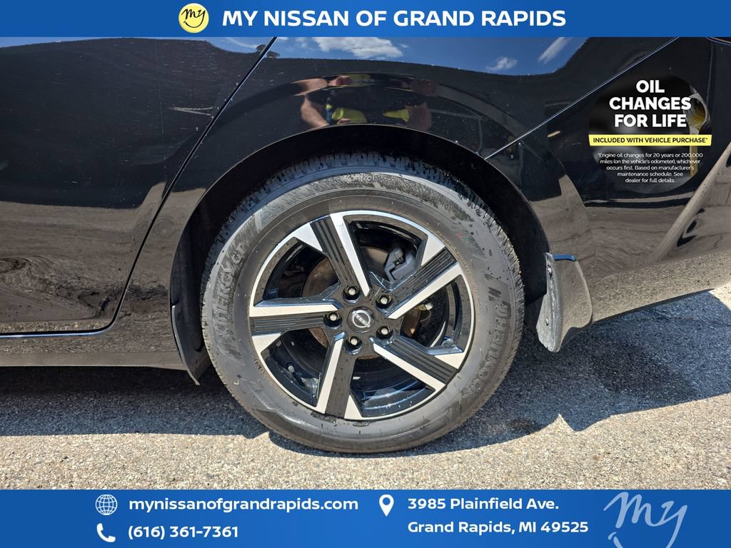 Used 2025 Nissan Sentra SV w/ All-Weather Package FWD image 32