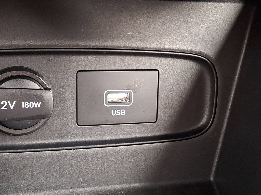 Used 2020 Hyundai Venue SE FWD image 24