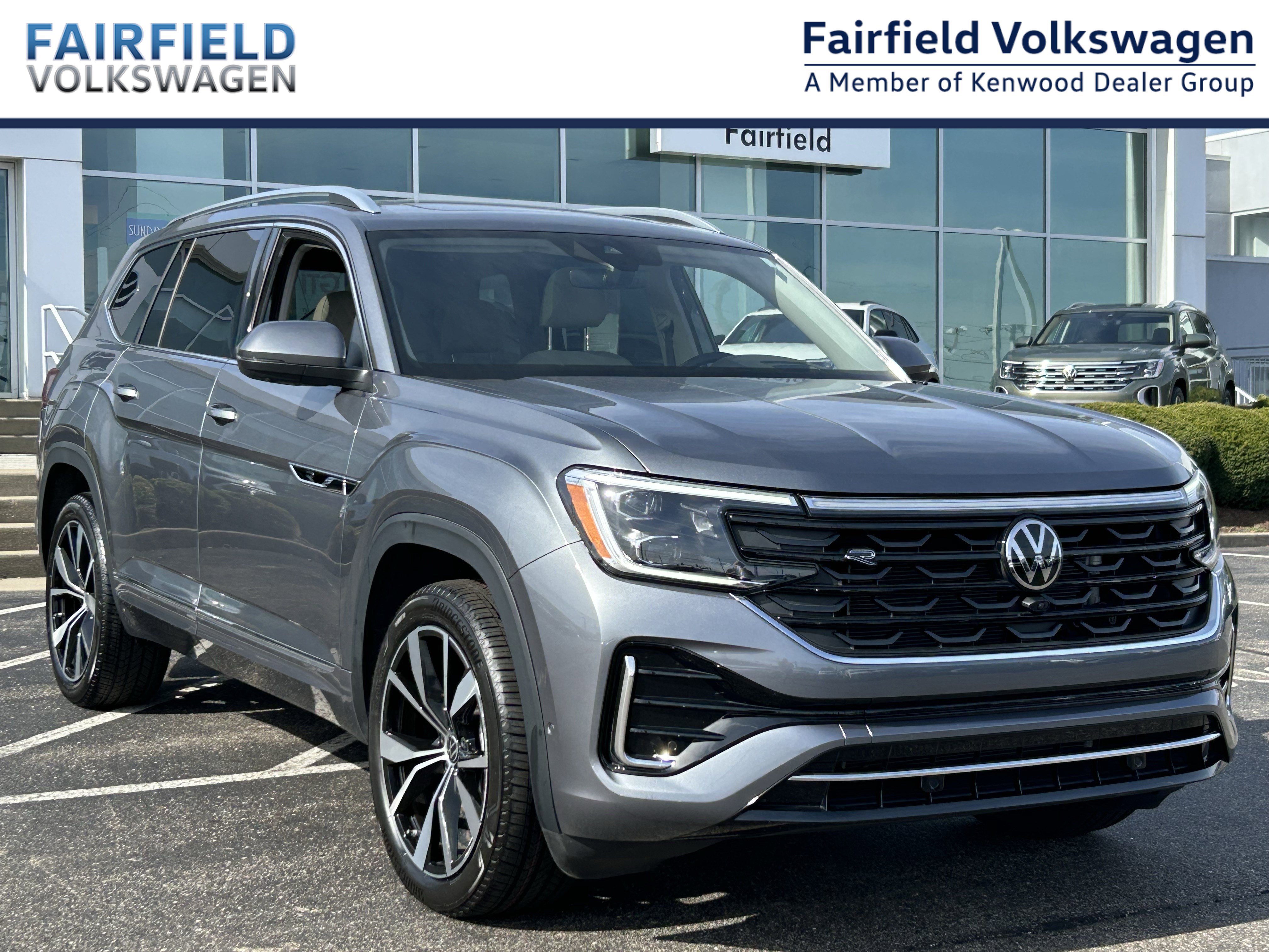 Certified 2025 Volkswagen Atlas SEL Premium R-Line image 1