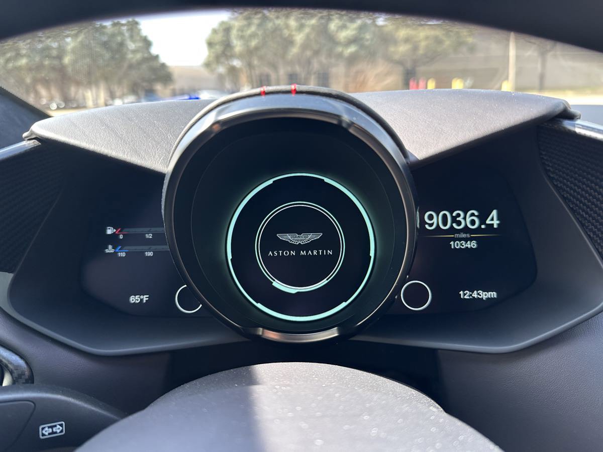 Used 2023 Aston Martin V12 Vantage image 14