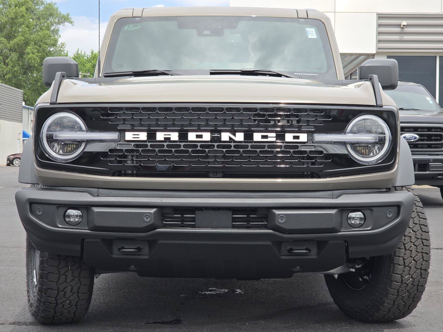 New 2026 Ford Bronco Outer Banks AWD/4WD image 13