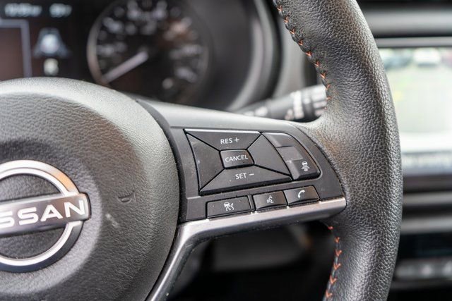 Used 2023 Nissan Kicks SR image 14