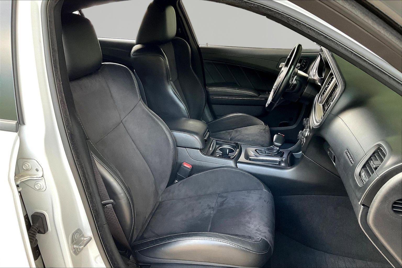 Used 2021 Dodge Charger R/T w/ Plus Group RWD image 29