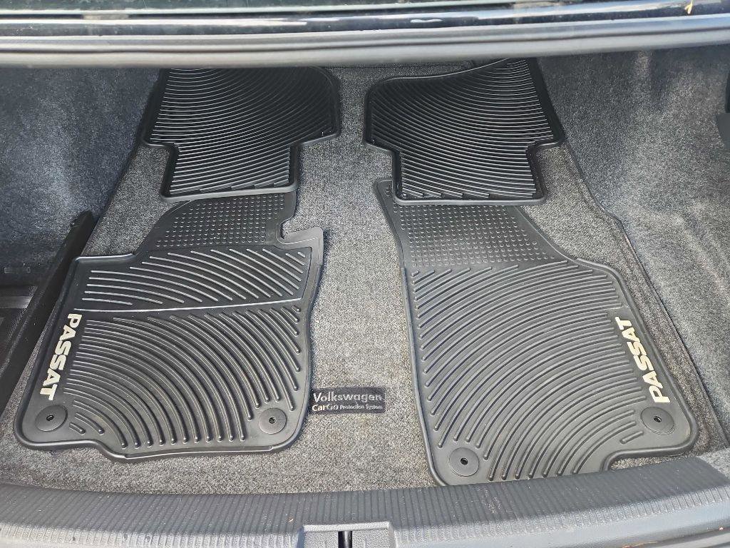 Used 2014 Volkswagen Passat 1.8T SE FWD image 8