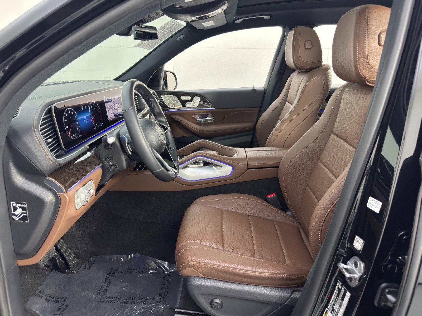 Used 2024 Mercedes-Benz GLS 450 4MATIC image 17