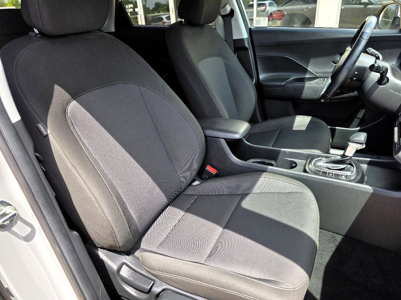 Used 2024 Hyundai Kona SEL image 19