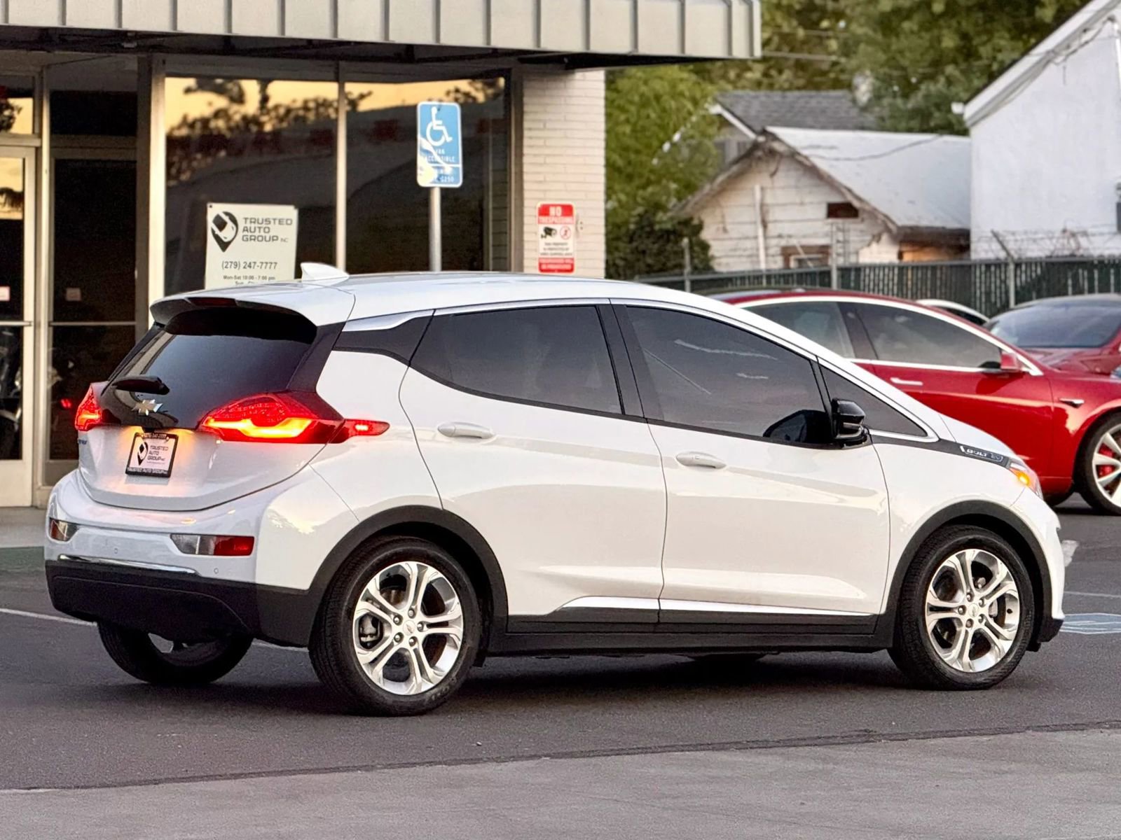 Used 2020 Chevrolet Bolt LT image 8