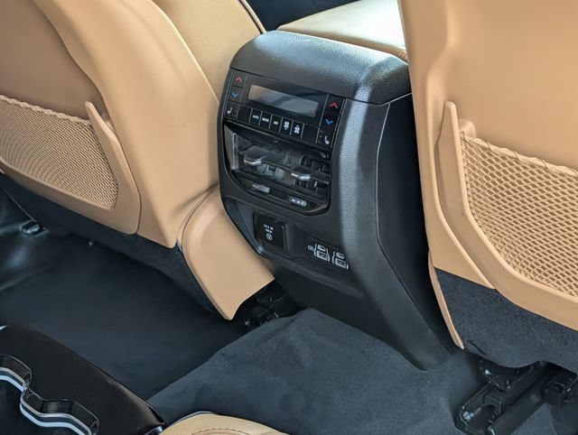 Used 2025 Jeep Grand Cherokee L Summit AWD/4WD image 31