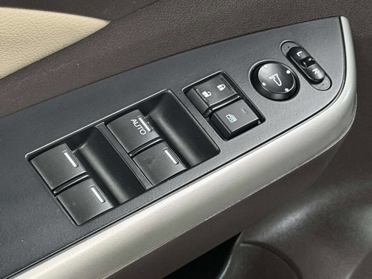 Used 2014 Honda CR-V EX-L image 11