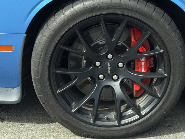 Used 2015 Dodge Challenger SRT Hellcat RWD image 17