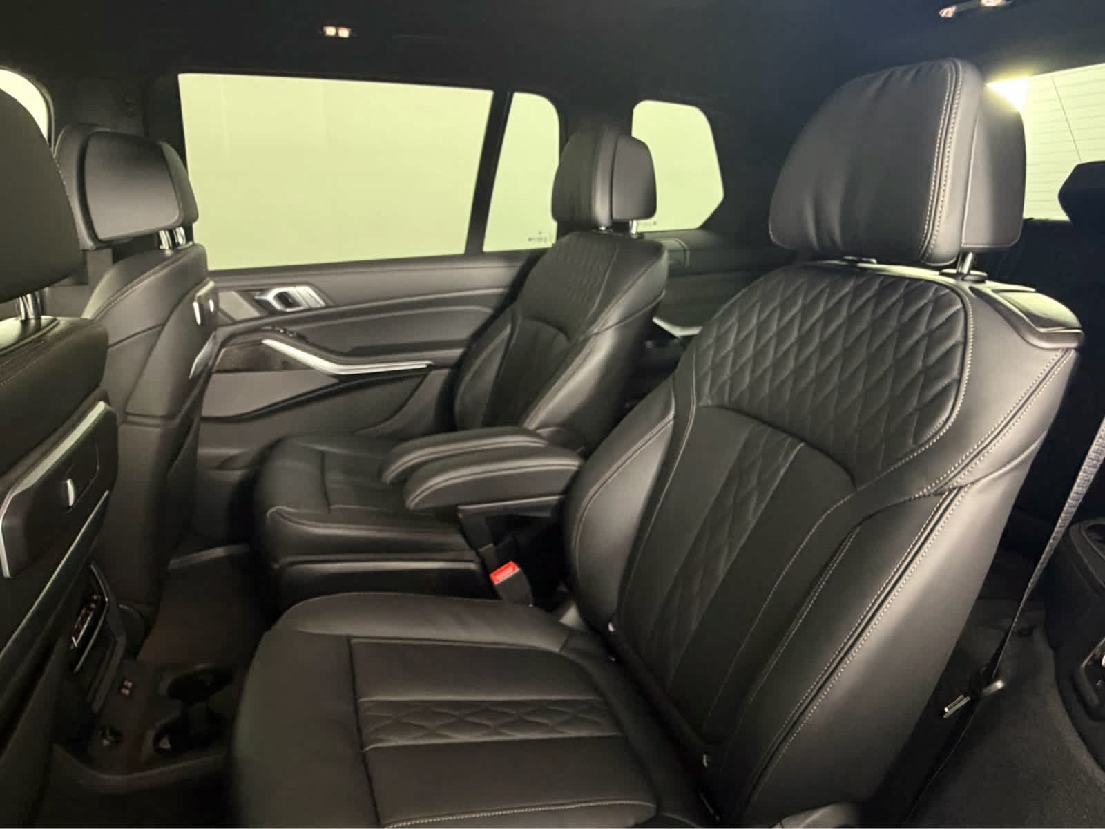 New 2027 BMW X7 M60i AWD/4WD image 15