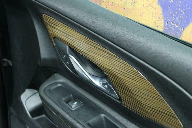 Used 2021 GMC Terrain SLE w/ Driver Convenience Package image 11