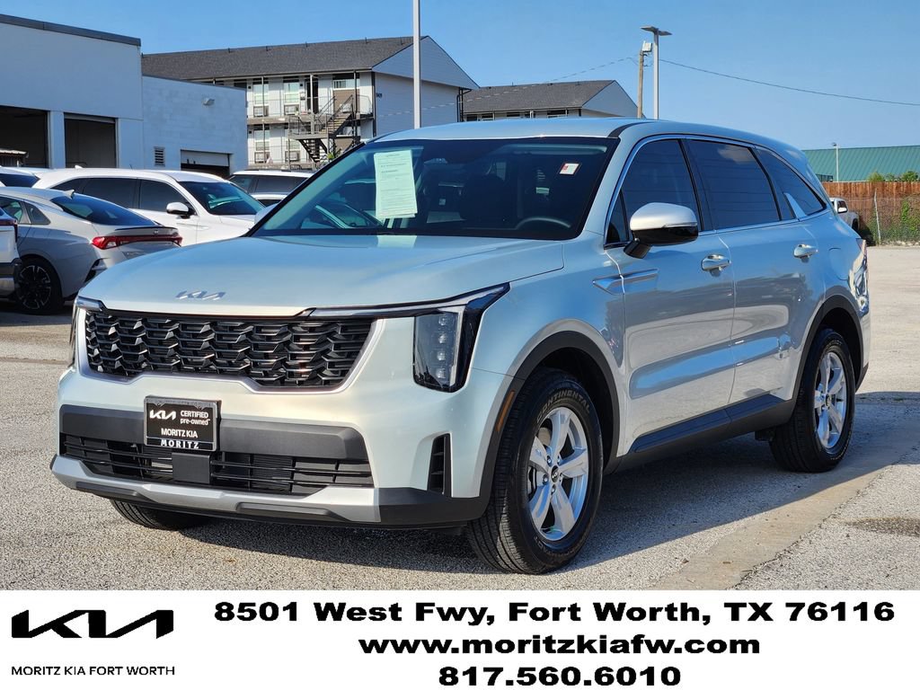 Certified 2026 Kia Sorento LX FWD image 3