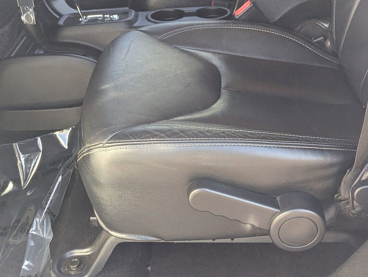 Used 2016 Jeep Wrangler Unlimited Rubicon image 21