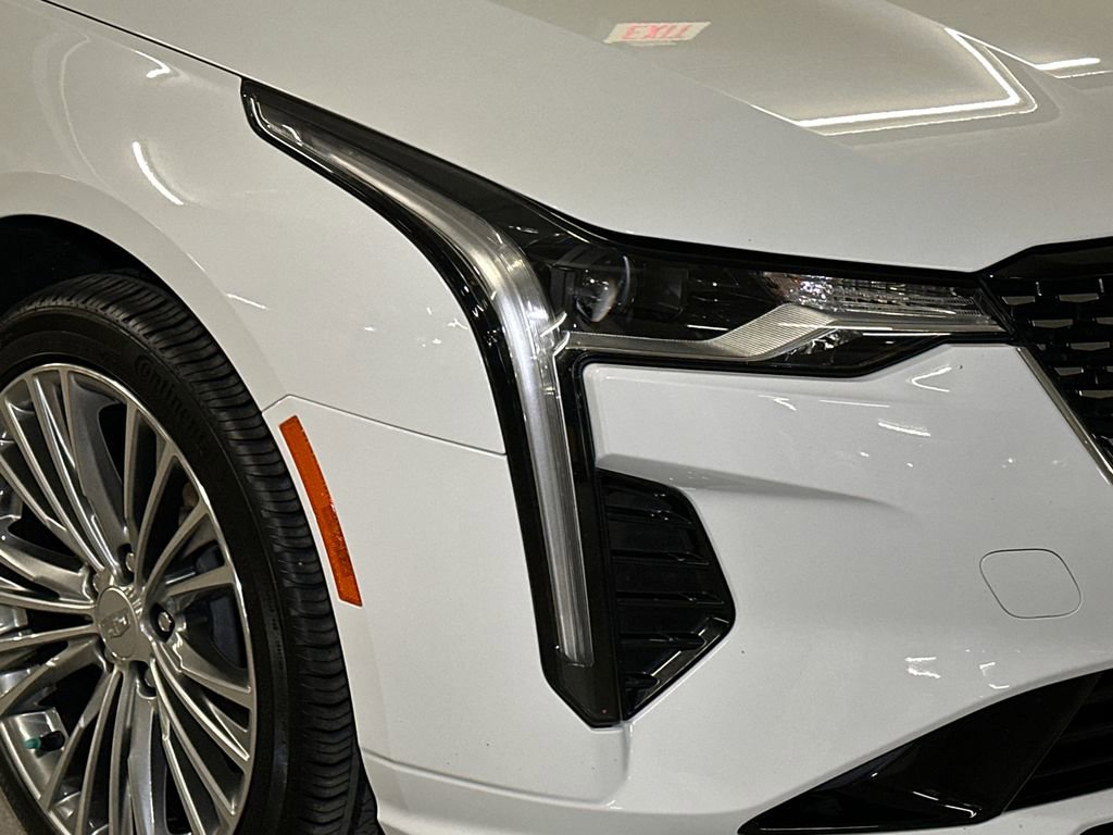 Used 2020 Cadillac CT4 Premium Luxury image 10