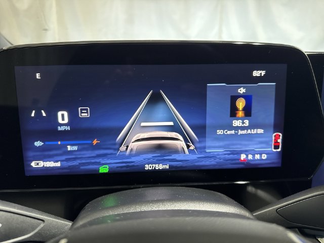 Used 2024 Chevrolet Equinox EV LT FWD image 16