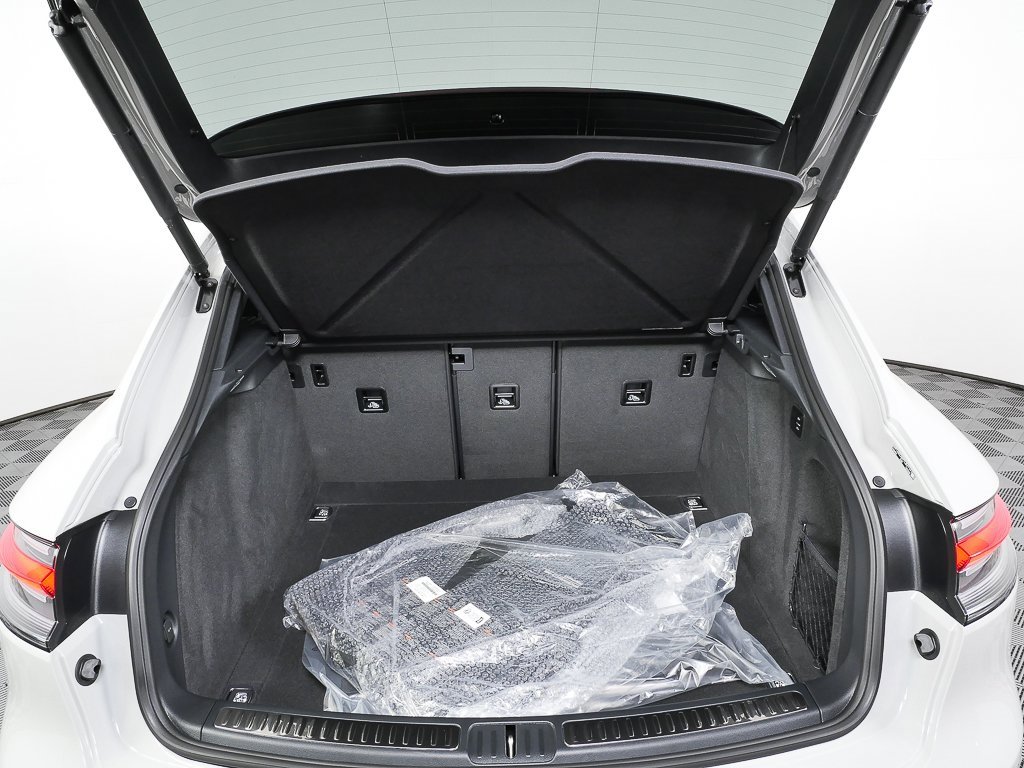 New 2026 Porsche Macan S image 30