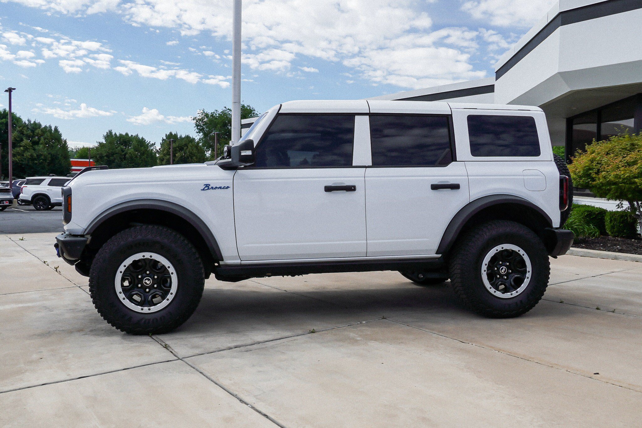 Used 2024 Ford Bronco Badlands AWD/4WD image 5