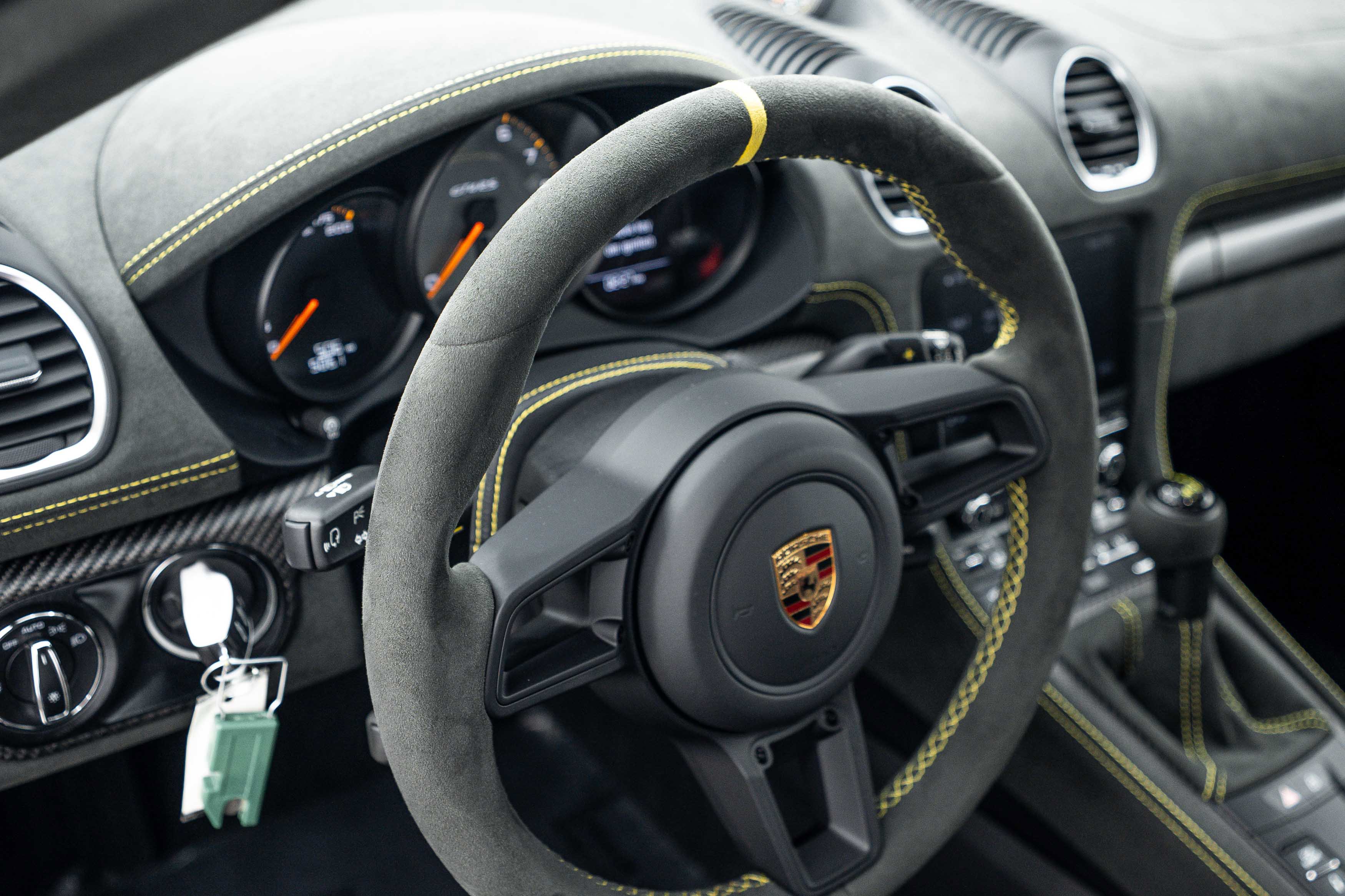 Certified 2025 Porsche 718 Cayman GT4 RS RWD image 19