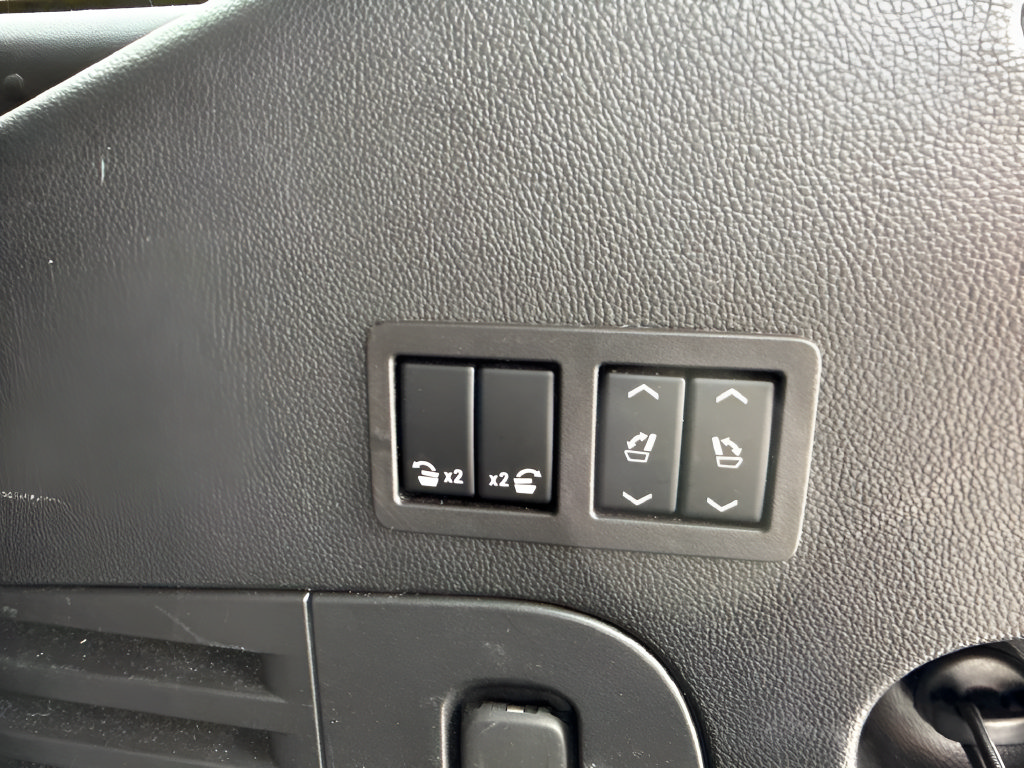 Used 2019 Chevrolet Tahoe LT RWD image 37