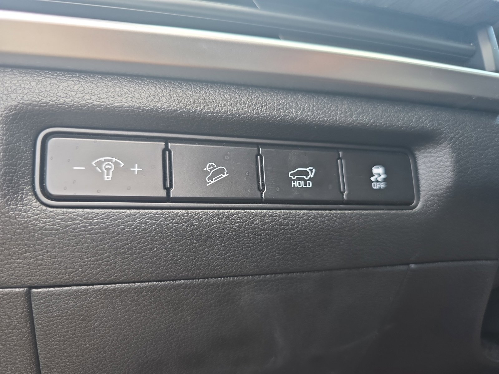 Certified 2023 Kia Telluride EX w/ EX Captain's Chair Package FWD image 26