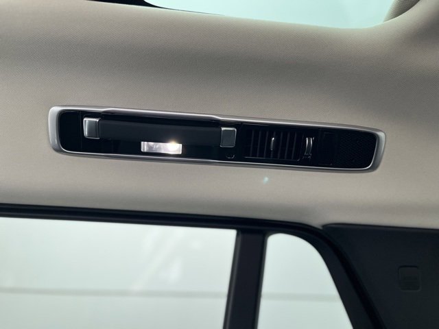 New 2025 Land Rover Range Rover SE image 49