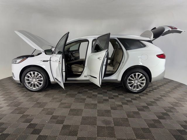 Used 2021 Buick Enclave Essence w/ Sound and Sites Package image 16