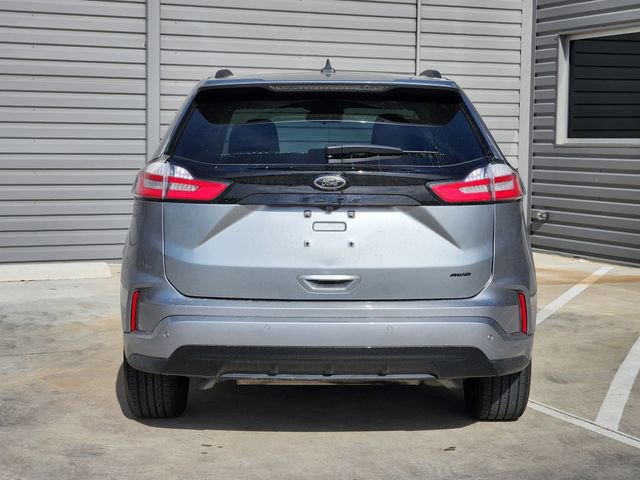 Used 2024 Ford Edge SE w/ Black Appearance Package image 7
