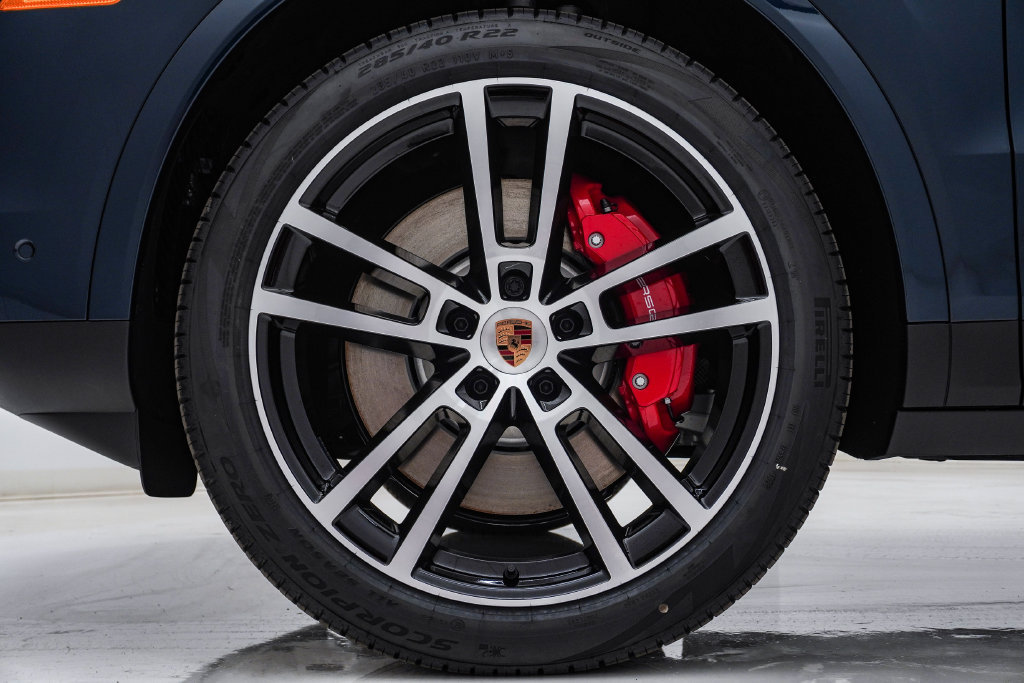 New 2026 Porsche Cayenne S AWD/4WD image 13