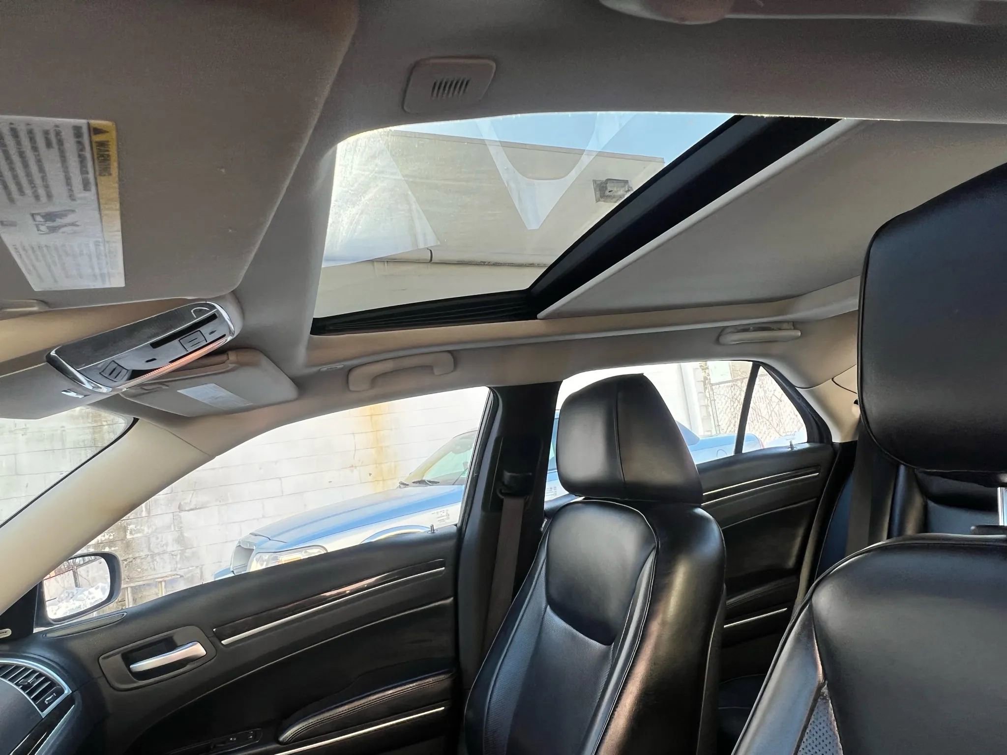 Used 2017 Chrysler 300 C RWD image 26