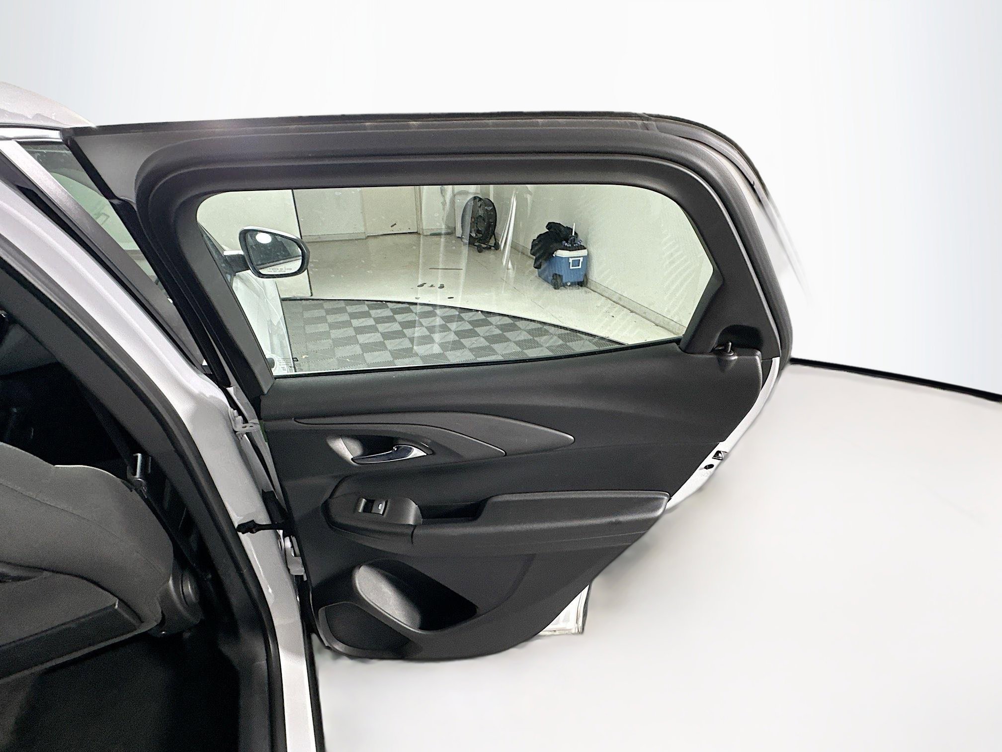 Used 2024 Chevrolet TrailBlazer LS image 29